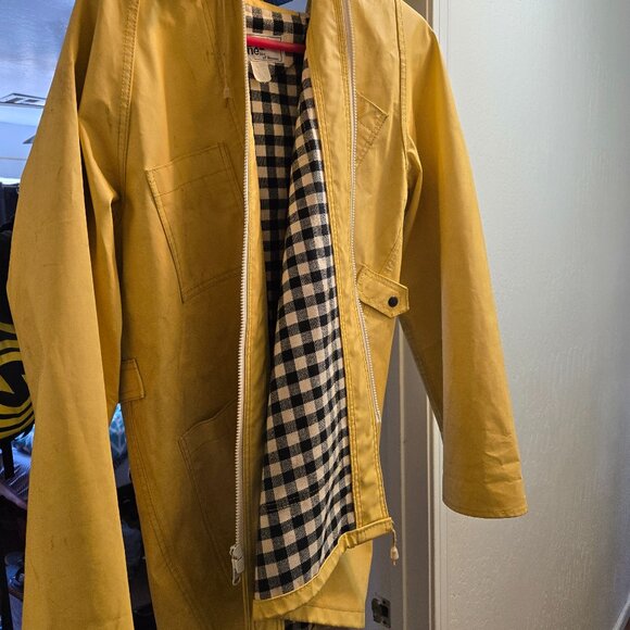 Lot one raincoat yellow unise size Large. - Picture 1 of 3